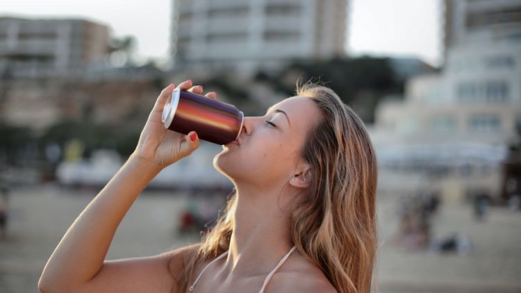 Alasan Harus Segera Mengurangi Minuman Soda